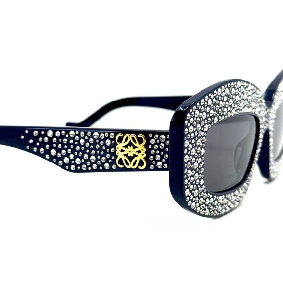 New, LOEWE Sunglasses LW4114IS 90A Authentic - Picture 9 of 16